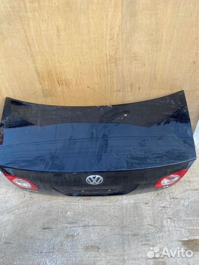 Крышка багажника Volkswagen Jetta 5