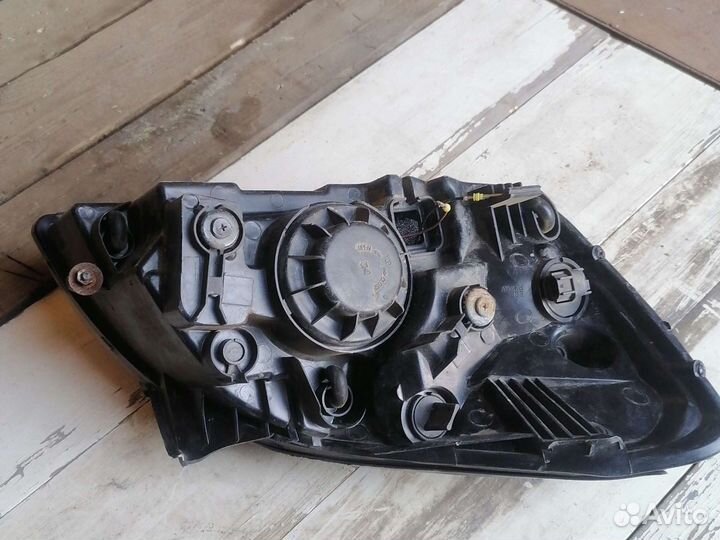 Фара Кио Рио 2 бу левая сторона торг