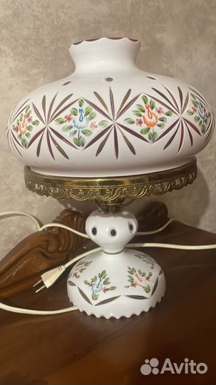 Лампа настольная