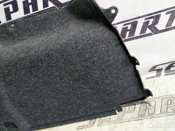 Обшивка багажника правая Volkswagen Golf Gti VI