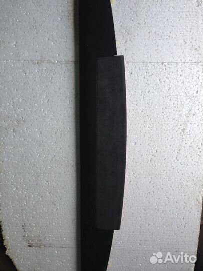 Задний стоп сигнал в полку на Audi A8 D3