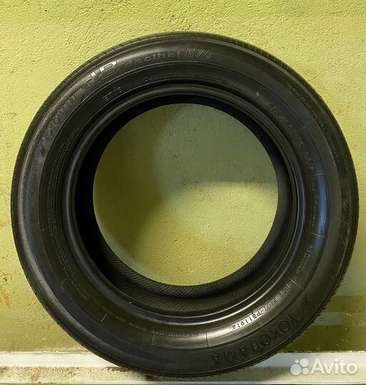 Yokohama dB Decibel E70 215/60 R16 V