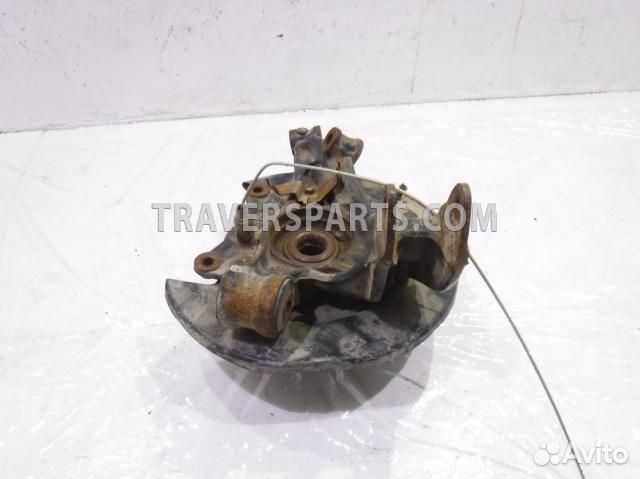 Кулак задний правый