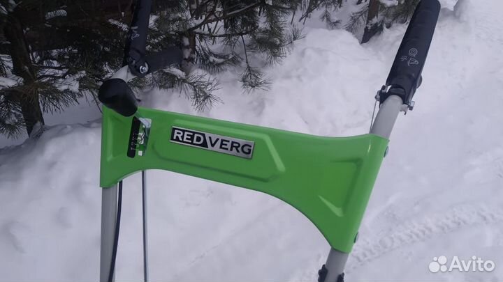 Снегоуборщик redverg как новый