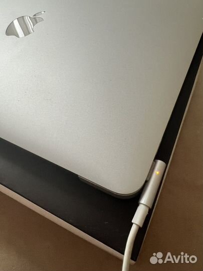 Apple MacBook Air 13 2011