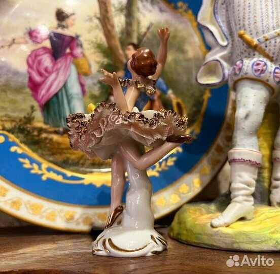 Старинная фарфоровая статуэтка балерина (Germany)