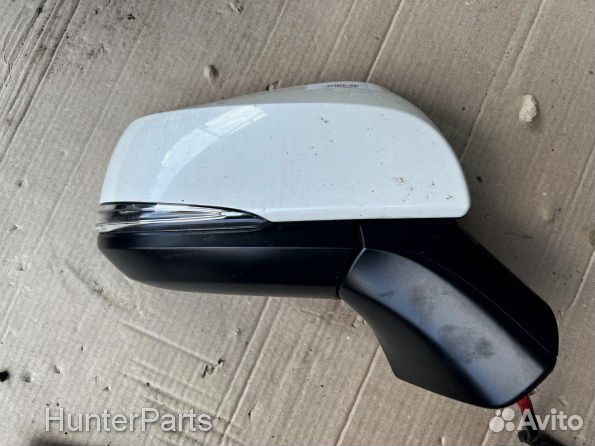 Тойота рав4 50 правое зеркало