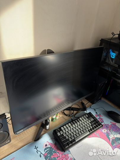 Samsung odyssey g7 S28ag702ni