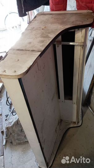 Холодильная витрина бу