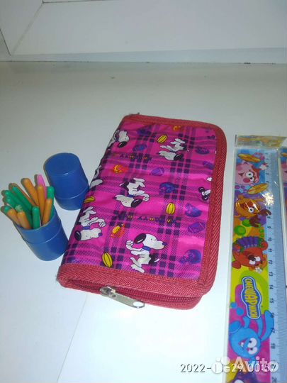 Школьные принадлежности