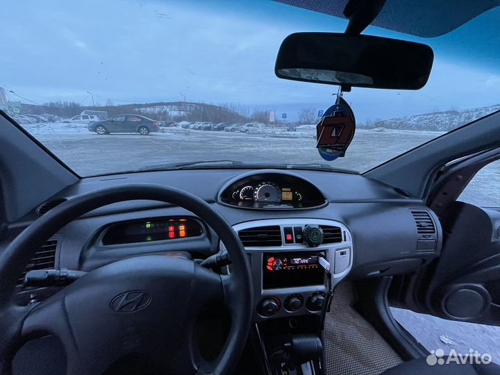 Hyundai Matrix 1.8 AT, 2001, 288 815 км