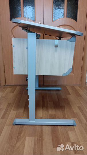 Растущий стол парта