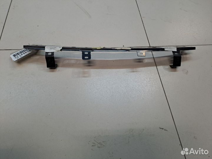 Кронштейн бампера переднего центральный Mitsubishi Outlander CW XL 2006-2012