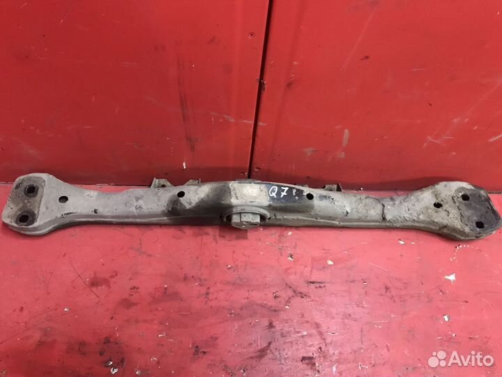 Кронштейн раздаточной коробки Audi Q7 4L 2006