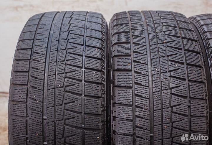 Bridgestone Blizzak Revo GZ 225/50 R17 94S