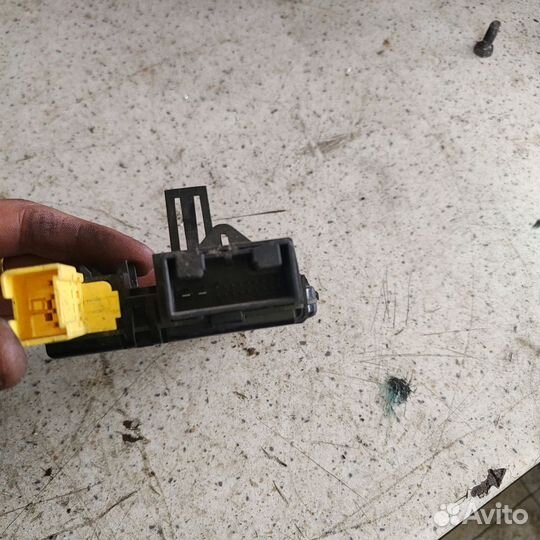 Блок подрулевых переключателей Джетта 5