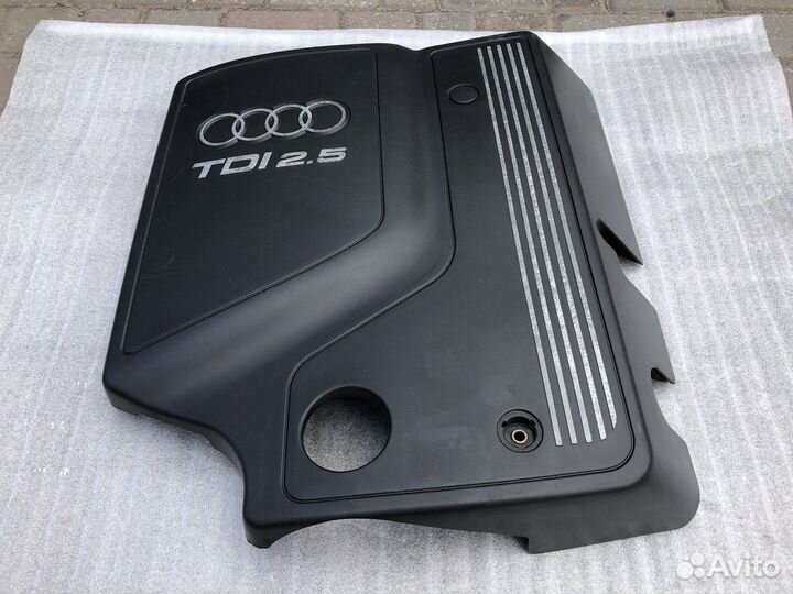 Крышка защита Audi A6 C4 2.5