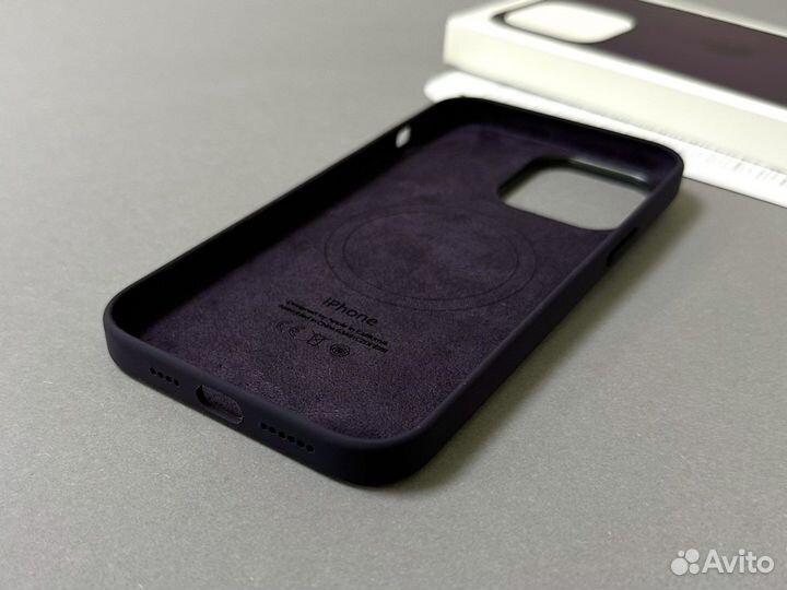 Чехол на iPhone 14 Pro Max Silicone Case
