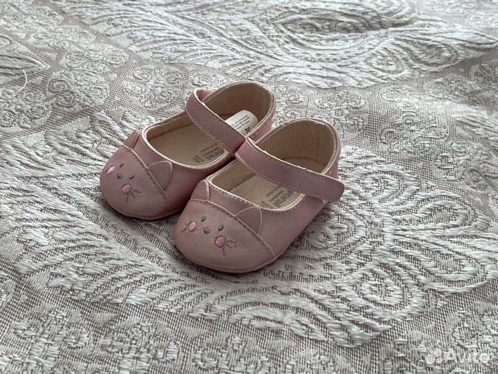 Пинетки - туфельки для новорожденной