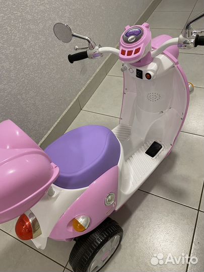 Электромотороллер Kreiss 3-х колесный