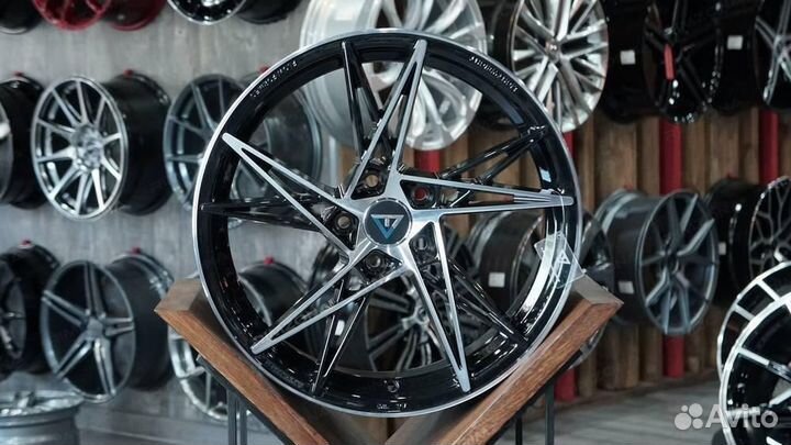 Литой диск wheelegend R18 5x112