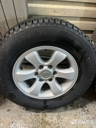 Продам диски с шинами на land cruiser prado