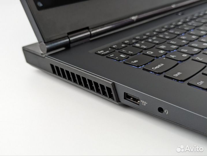 Lenovo Legion 17.3 RTX 2060 i7-10750H 16GB 1256GB