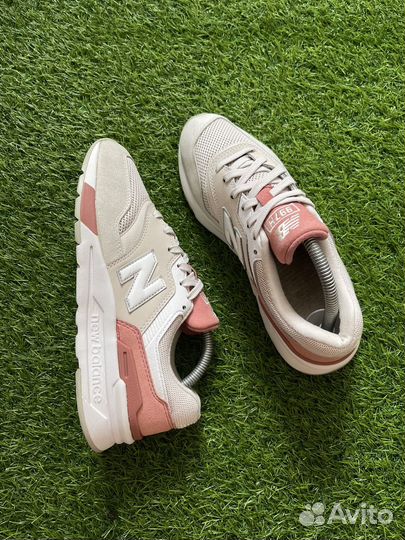 New Balance 997H 