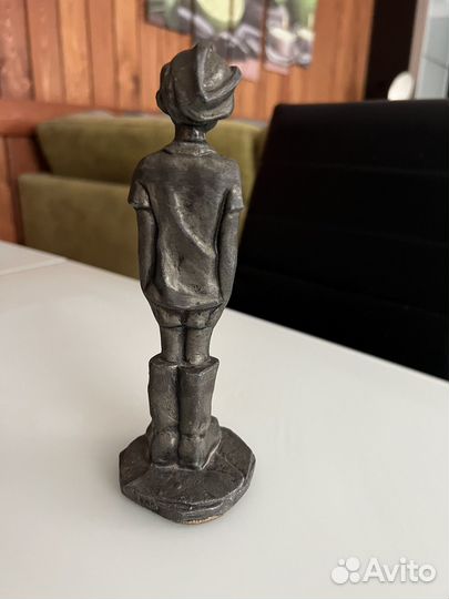 Сын полка статуэтка литье