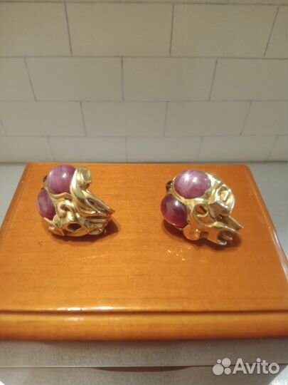 Ювелирные украшения из золота