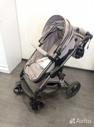 Прогулочная коляска 2 в 1
