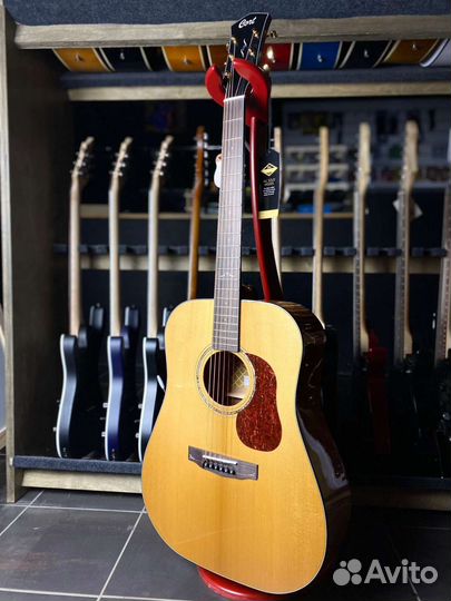Гитара Cort массив Новая