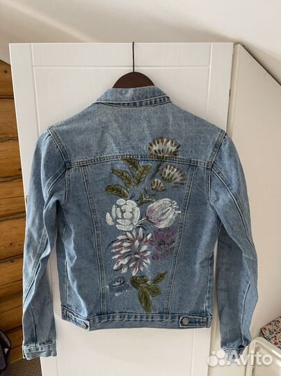 Джинсовая куртка