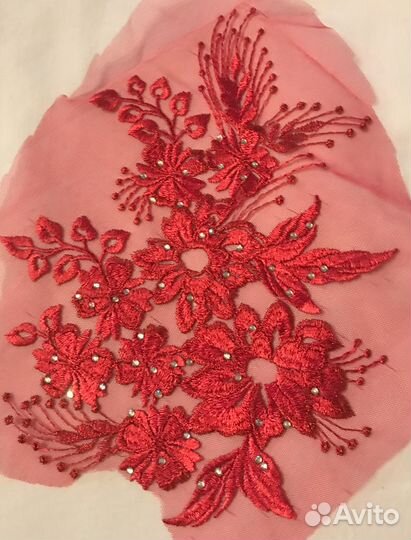 Кружевная аппликация