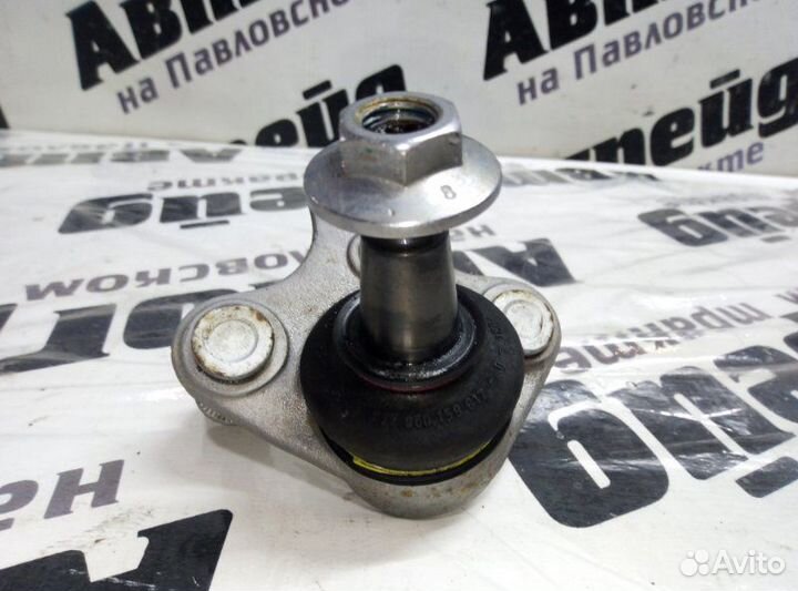 Шаровая опора передняя правая Volkswagen Passat