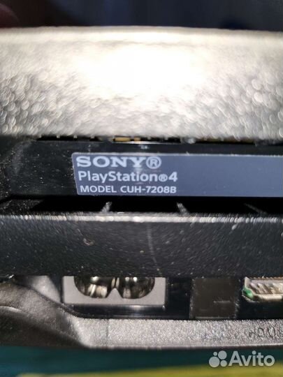 Sony PS4 pro 1tb cuh-7208b