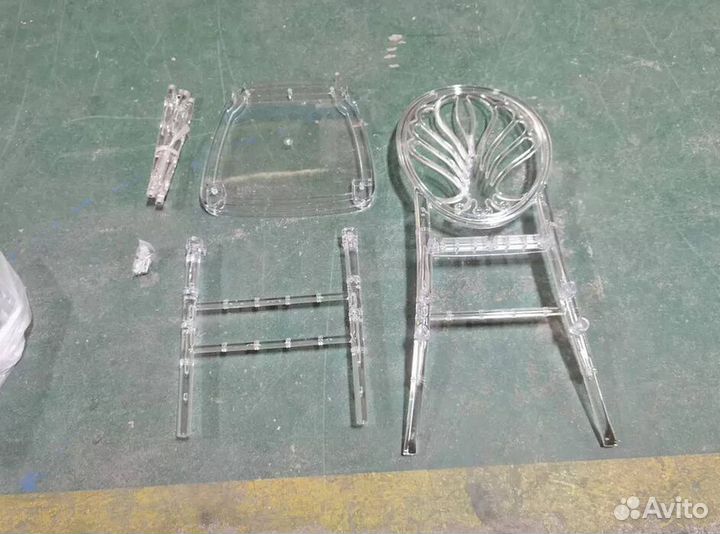 Ресторанный стул