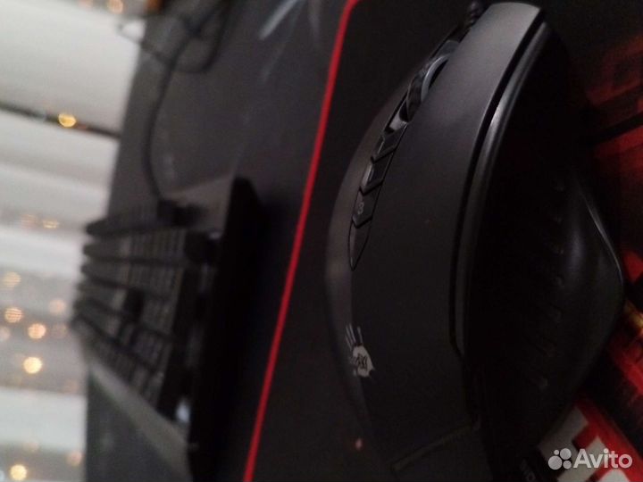 Игровой комплект мышка,клавиатура,коврик