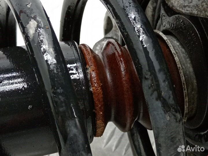 Стойка для Volkswagen Passat 5 GP