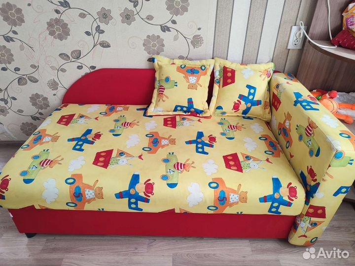 Детский диван