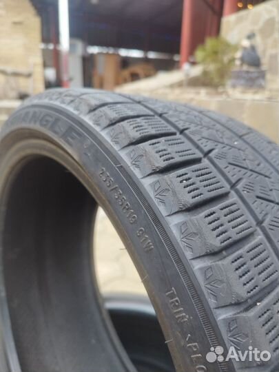 Triangle Snowlink TWT02 235/35 R19