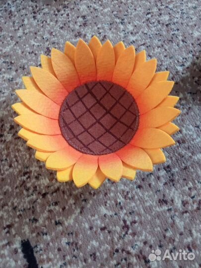 Вазочка из фетра в виде подсолнуха новая