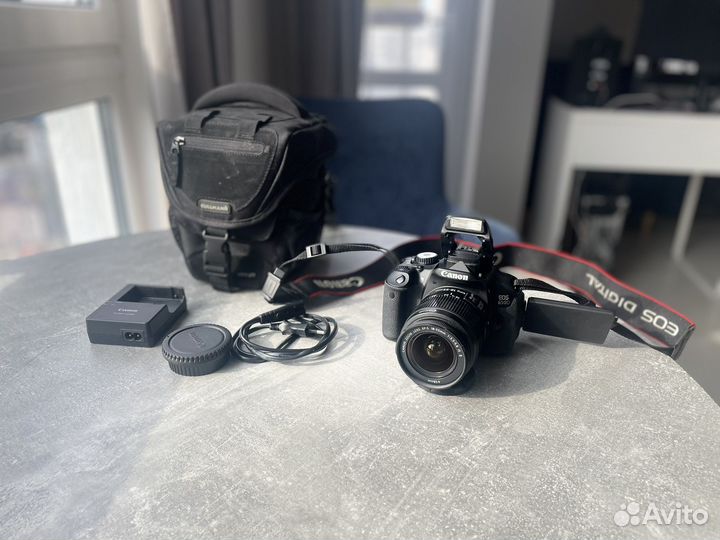 Зеркальный фотоаппарат canon EOS 650 D