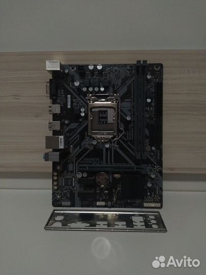 Материнская плата 1151v2/intel gold/8gb ddr4/ ssd