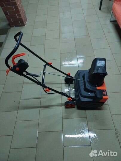 Снегоуборщик электрический бу