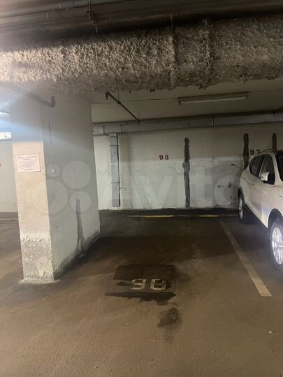 Машиноместо, 12 м²