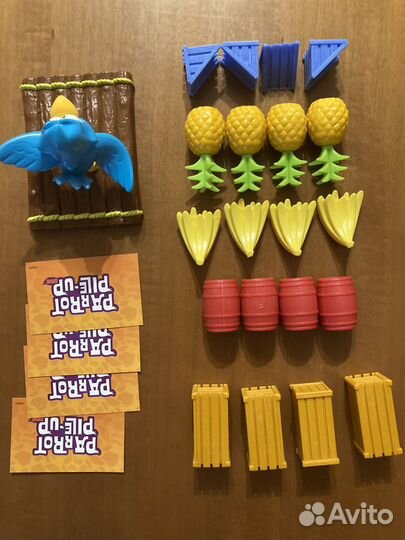 Mattel Games Веселый попугай