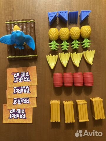 Mattel Games Веселый попугай