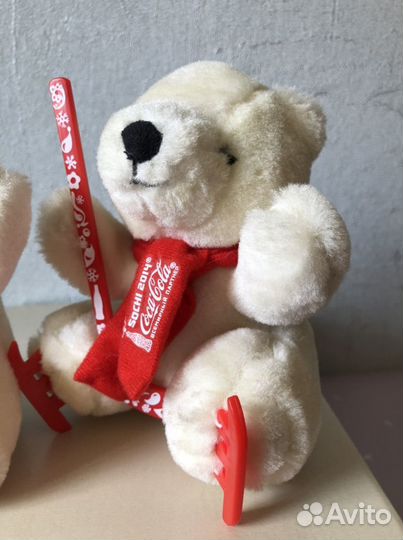 Стаканы Coca Cola, мишки Sochi 2014, значки