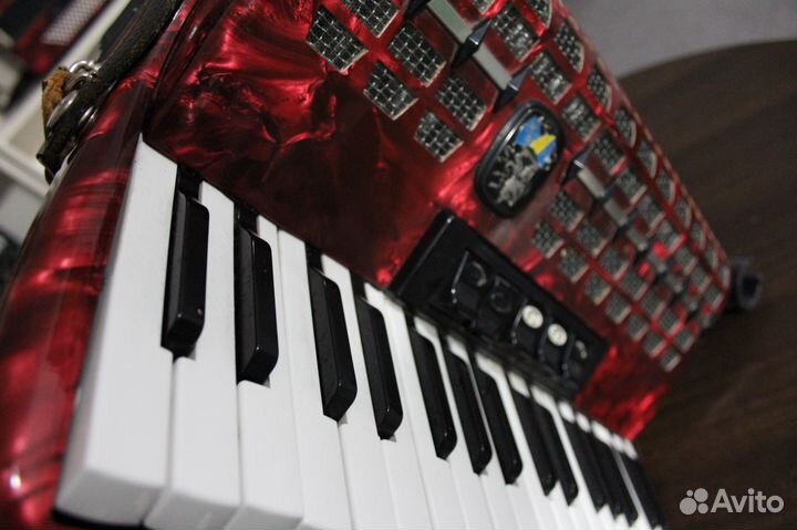 Аккордеон Weltmeister Meteor N